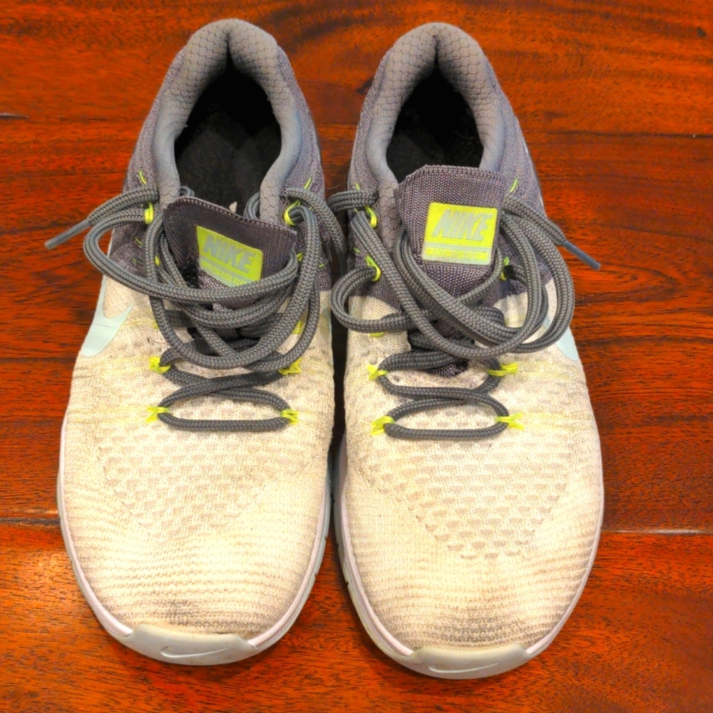 Women's Nike Metcons, size 8.5